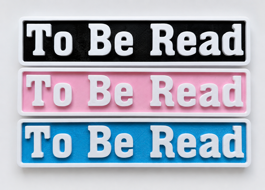 to be read ln bookshelf decor